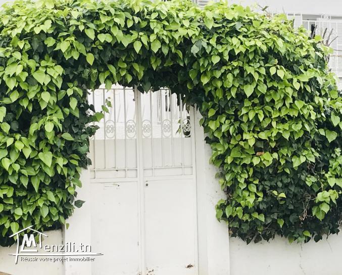 A louer étage de villa à mutuelleville