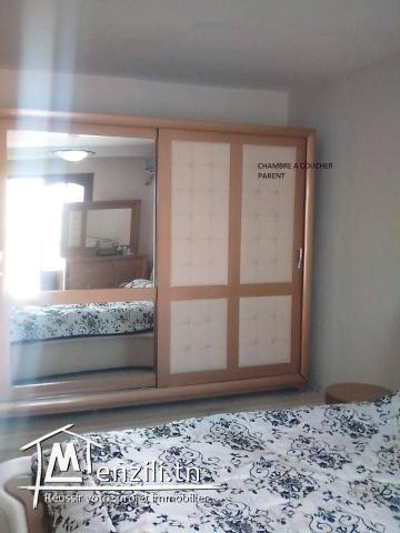 A vendre   Duplex  situé à la Nouvelle Medina