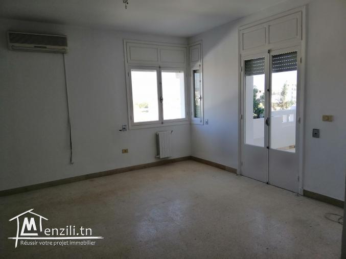 Appartement S+3 a vendre Cite Hedi Nouira