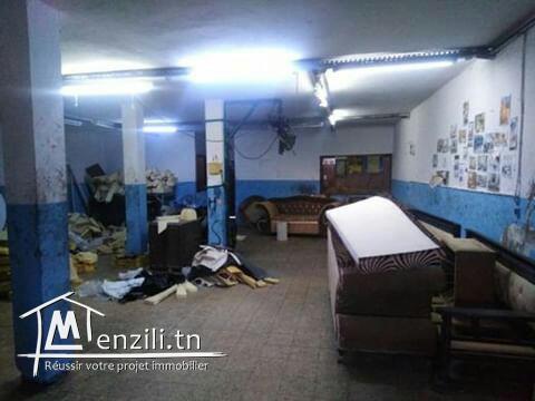 Un entrepôt ou un atelier