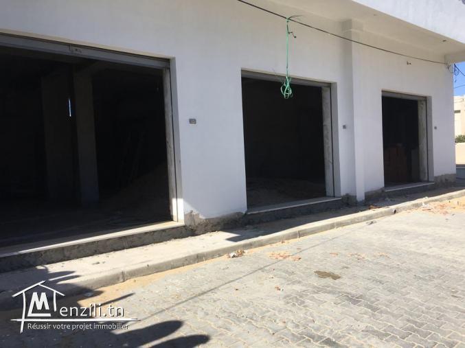 Local commercial de 160 m2 a louer