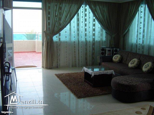 très bel appartement à Kantaoui Sousse, pieds dans l'eau
