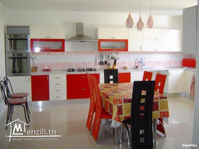 très bel appartement à Kantaoui Sousse, pieds dans l'eau