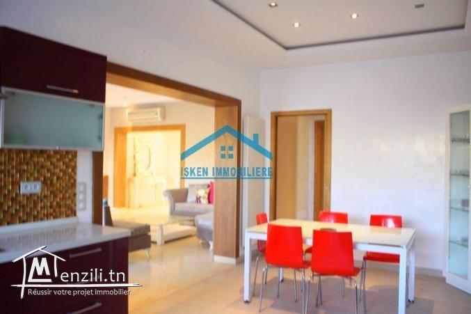 A vendre une villa très haut standing avec piscine