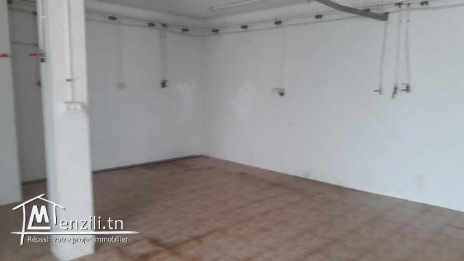 vente ou location dépôt à Boumhel pour usage industriel ou stockage