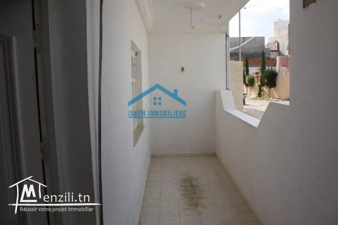 une maison à vendre pas loin du centre ville Hammamet