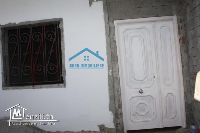 une maison récemment construite à Barraket essehel