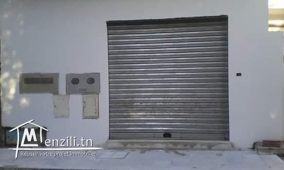 Garage commercial à louer