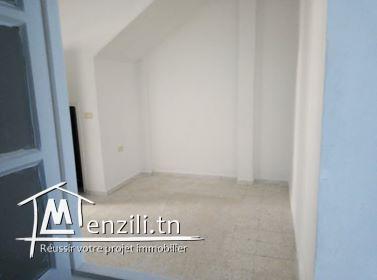 دار جديد للبيع في وسط مدينة البقالطة