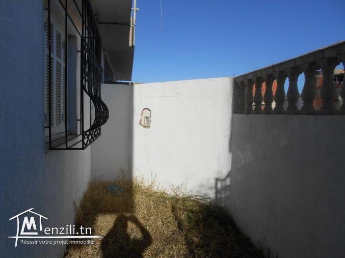 AV une maison avec garage a la compagne de hammamet sud G