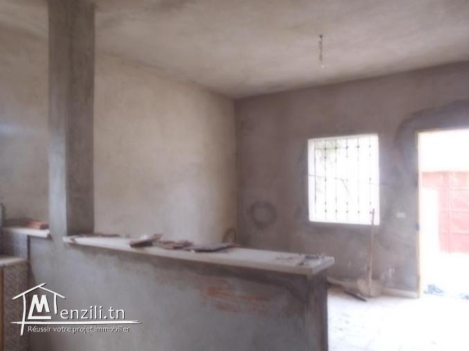 AV une belle maison avec jardin + garage  pas loin de yasmin hammamet   G