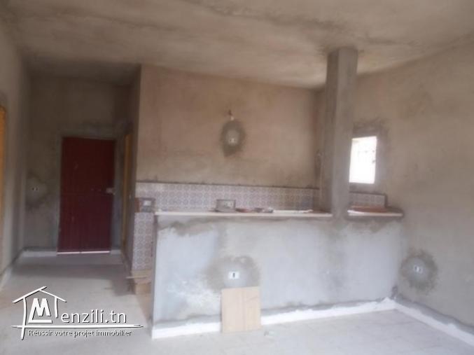 AV une belle maison avec jardin + garage  pas loin de yasmin hammamet   G