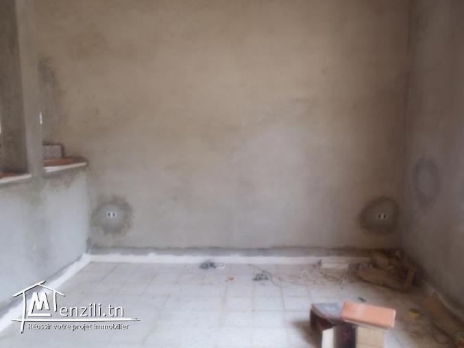 AV une belle maison avec jardin + garage  pas loin de yasmin hammamet   G