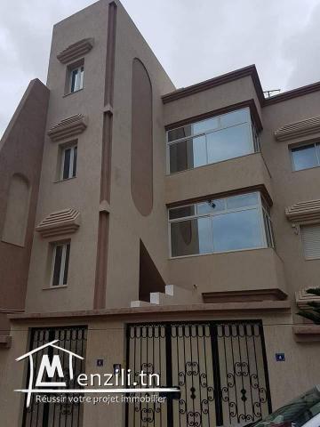 Triplex haute standing à vendre