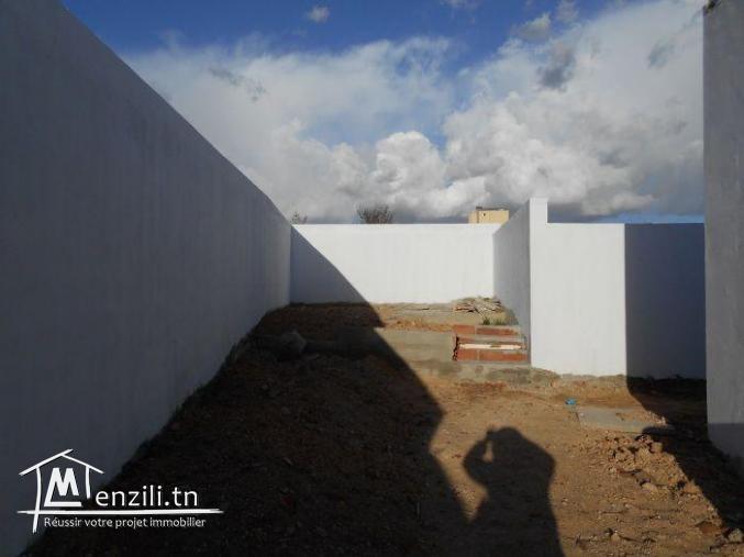 AV une maison avec jardin  hammamet sud   G