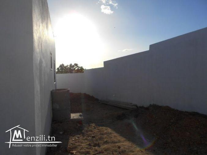 AV une maison avec jardin  hammamet sud   G