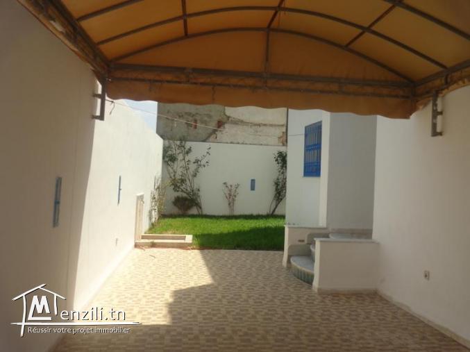 AV un appartement avec jardin + garage  G