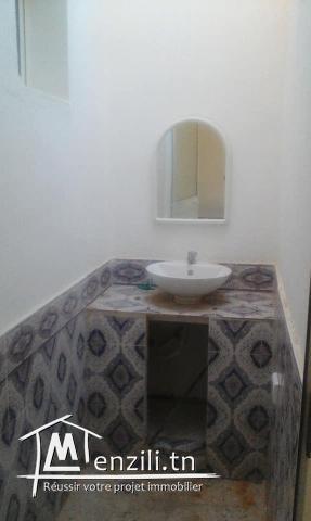 une maison neuve avec un petit jardin à Ezzahra Kelibia