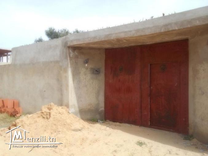 AV une maison avec jardin + garage  a hammamet sud  G