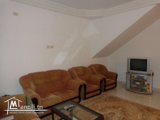 AV une maison avec deux étage a mnaret hammamet  G