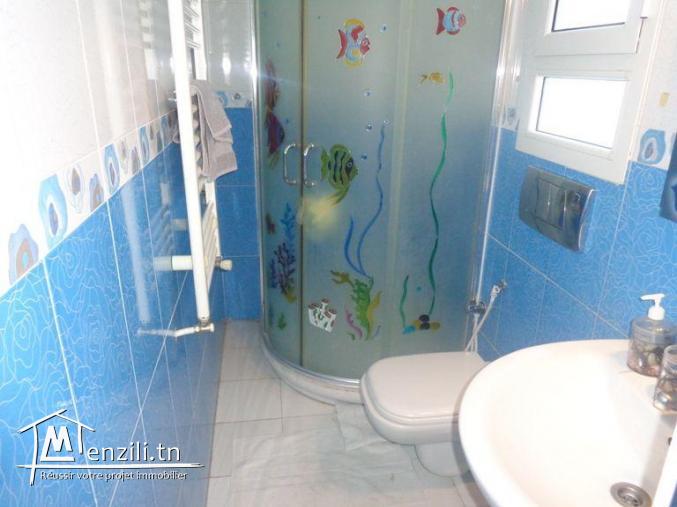 Plein centre ville hammamet nord un appartement a vendre  g