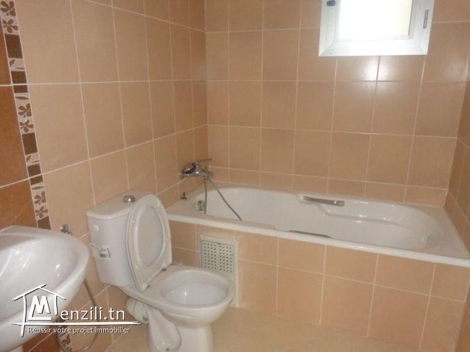 dans une belle résidence un appartement a vendre  a hammamet g