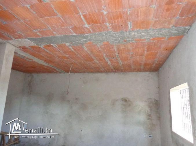 a hammamet sud une maison inachevée a vendre  g