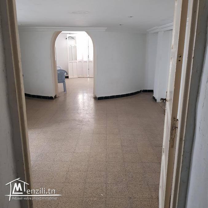2 APPART SUR AV HABIB BOURGUIBA TRES RARE