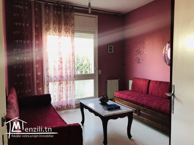 A vendre Appartement S+4 à Cité Hédi Nuira La soukra