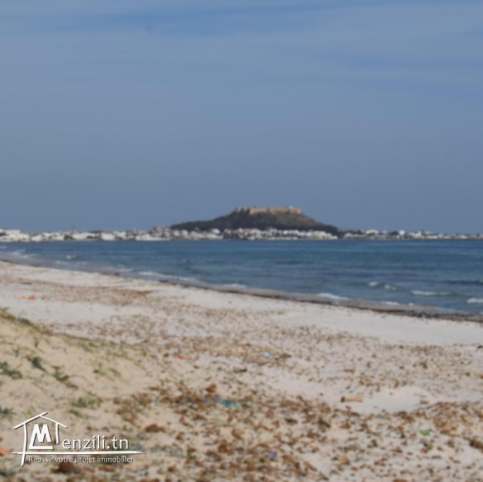 Terrain pied dans l'eau à Kelibia
