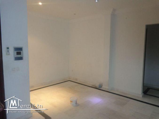 appartement a vendre en face de la plage de nabeul gh