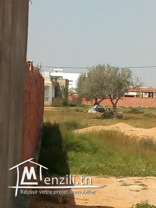 أرض للبيع في طريق السلطنية حي ملاك