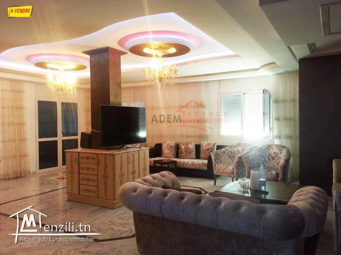 Immeuble  de 7 appartement de luxe avec un sous sol