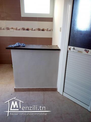 Petit appartement à louer (Habitation ou commercial)