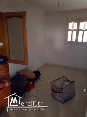 Petit appartement à louer (Habitation ou commercial)