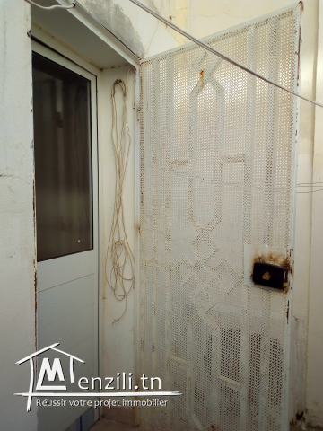 Petit appartement à louer (Habitation ou commercial)