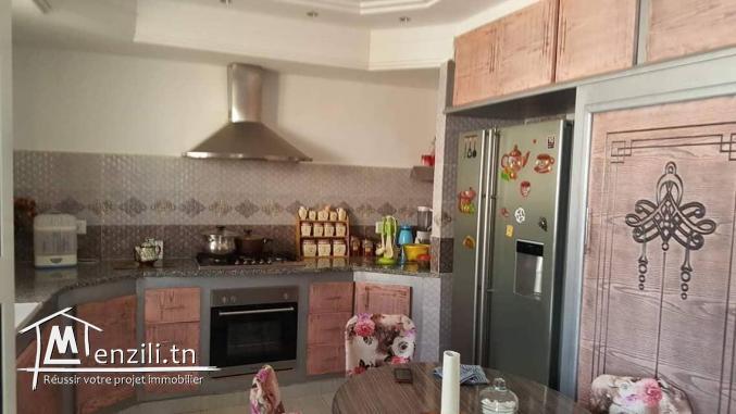 un superbe appartement cité kelibia + projet commercial