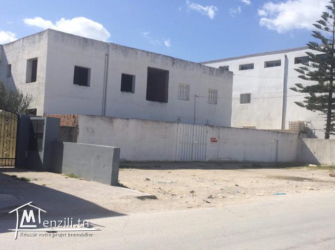 Local commercial stuiee a Boumhal