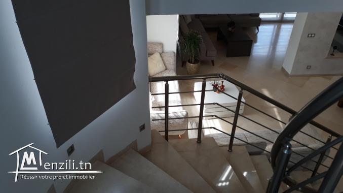 Superbe villa contemporaine à la Soukra
