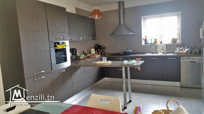 Lumineuse villa à Gammarth forêt