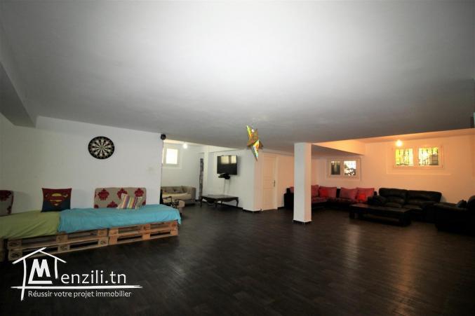 Spacieuse villa à l'aouina