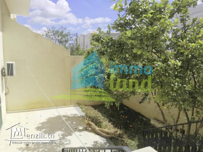 Villa de 320 m2 sur deux niveaux à Riadh Andalous