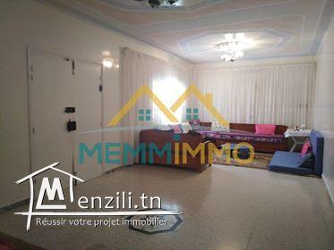 Villa de 230 m² sur un terrain de 220 m²- Rajich_Mahdia- 250000TND