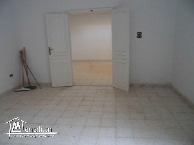 Deux appartement et un garage