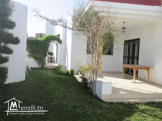 Particulier met en vente une villa de 604 M² a Ain zaghouan