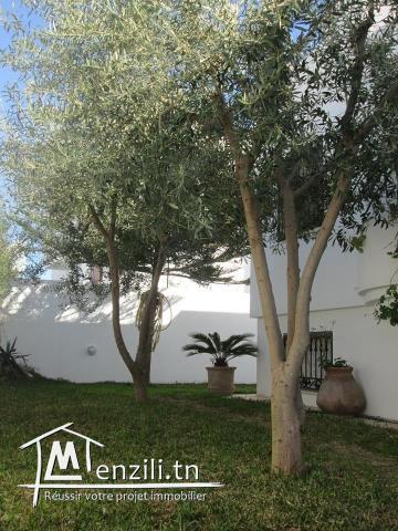 Particulier met en vente une villa de 604 M² a Ain zaghouan