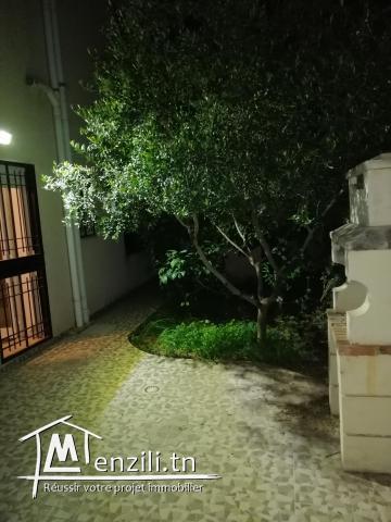 Villa très haut standing à jardin manzeh 2