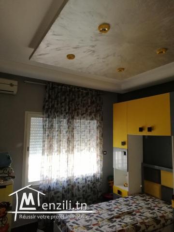 Villa très haut standing à jardin manzeh 2