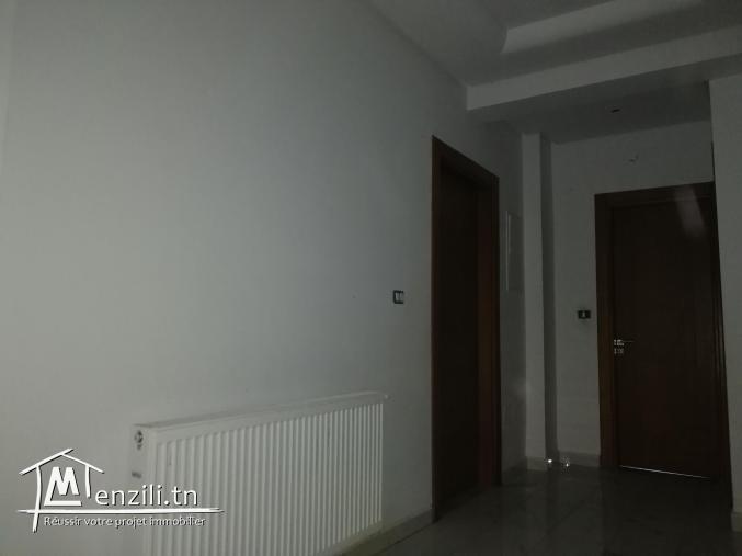 Villa très haut standing à jardin manzeh 2