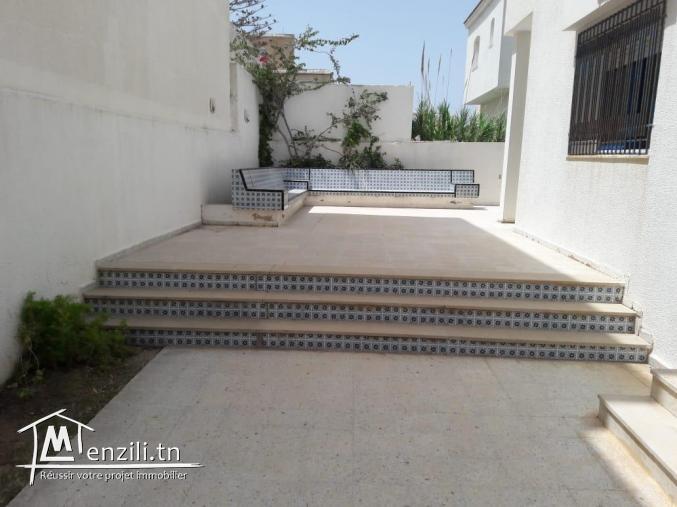 Villa  à Louer à 30 métrée de la plage :  Korba